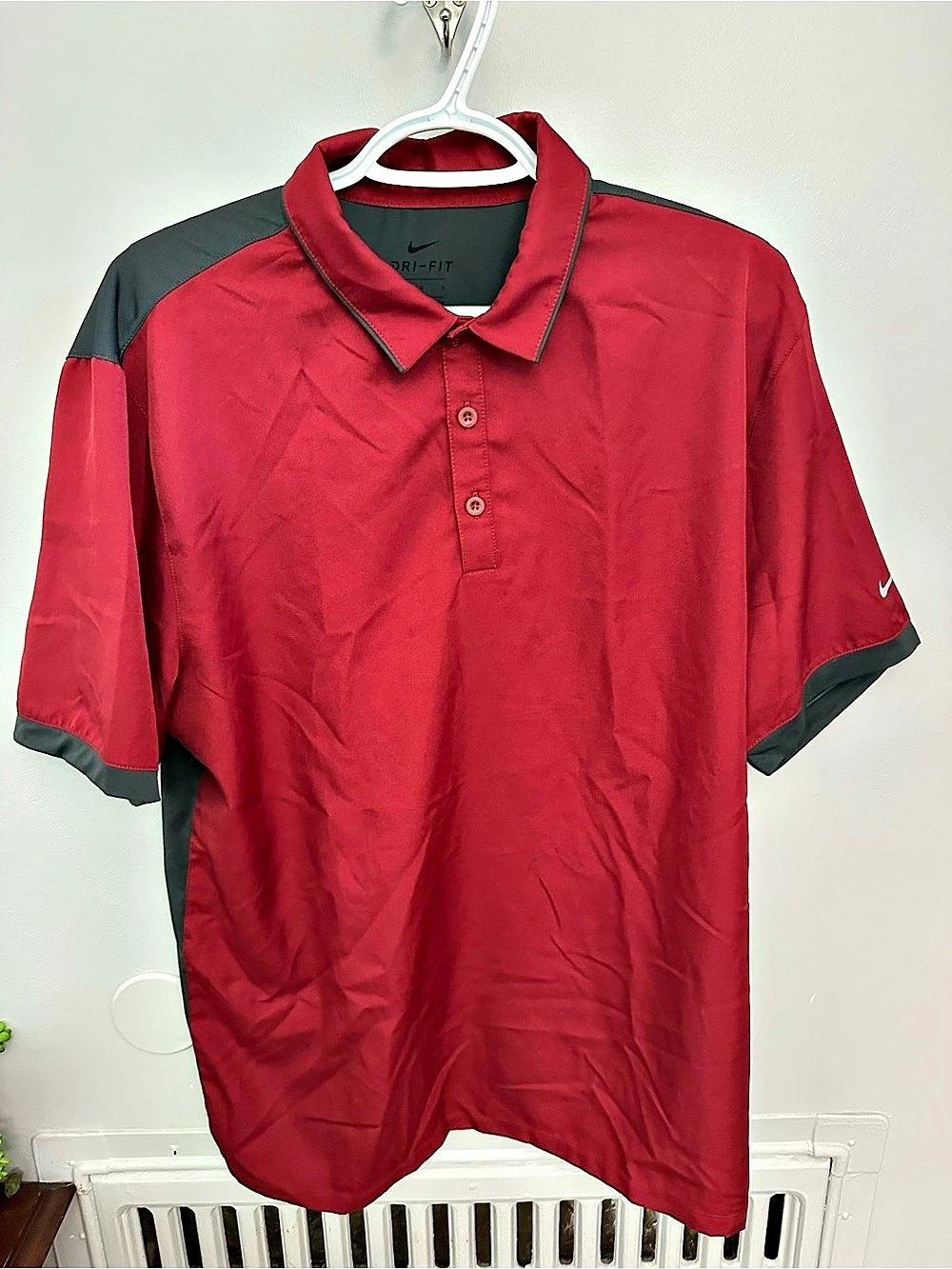 Nike Dri-FIT Color Block Polo Red & Black Large Like New